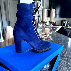 Stuart Wiseman size 8.5 Brand new never worn with tags.